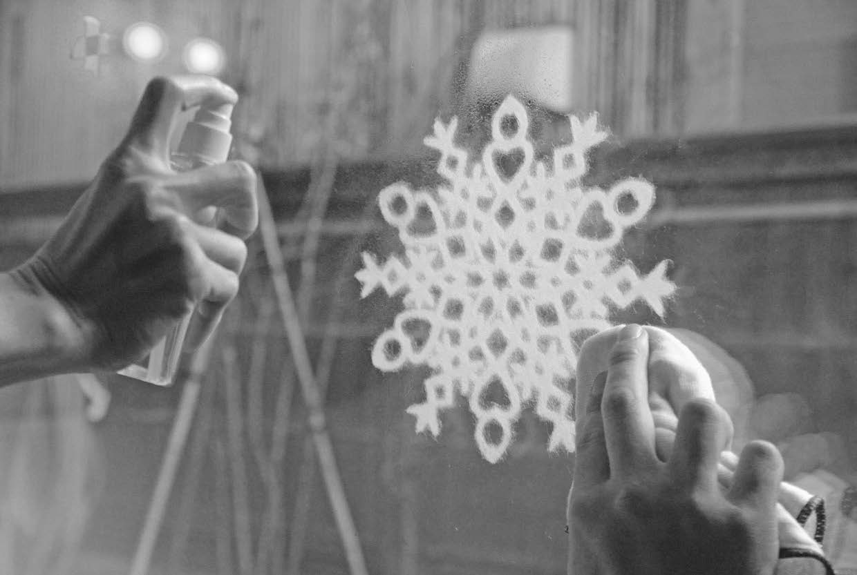 Mino on Glass / Set of 3 snowflakes